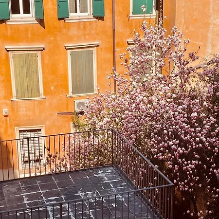 Alle Arche Apartment *